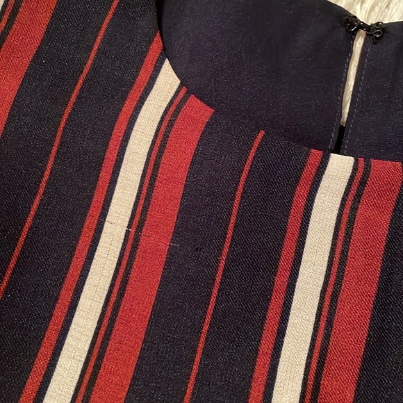 ENDLESS ROSE | Women’s Navy/Red Striped Feathered Hem Sleeveless Top Size S - Picture 8 of 8